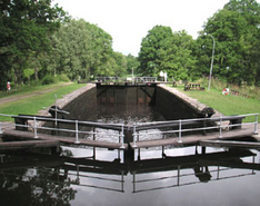 Schleuse am Hjälmarekanal bei Arboga, Schweden